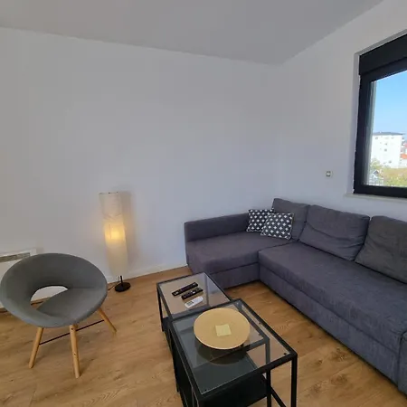 J&j Apartment *