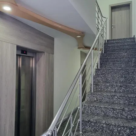 J&j Apartment *