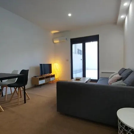 J&j Apartment