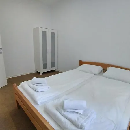 J&j Apartment *