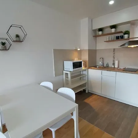 Apartment J&j *