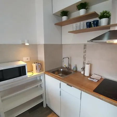 J&j Βελιγράδι