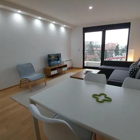 Apartment J&j *