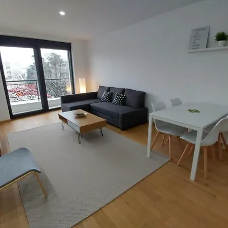 J&j Apartment *