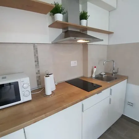 Apartment J&j Belgrad