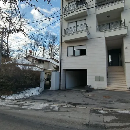 J&j Apartment